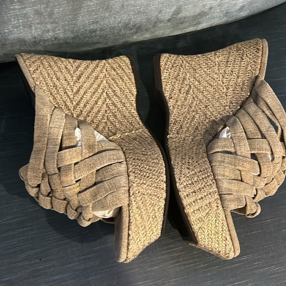 Donald J. Pliner Shoes - Donald Pliner Soft Gold Metallic Espadrille Mule Wedge Sandals- sz 9.5